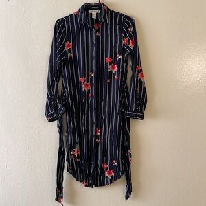 Women dress, size small, color black and red, good condition.